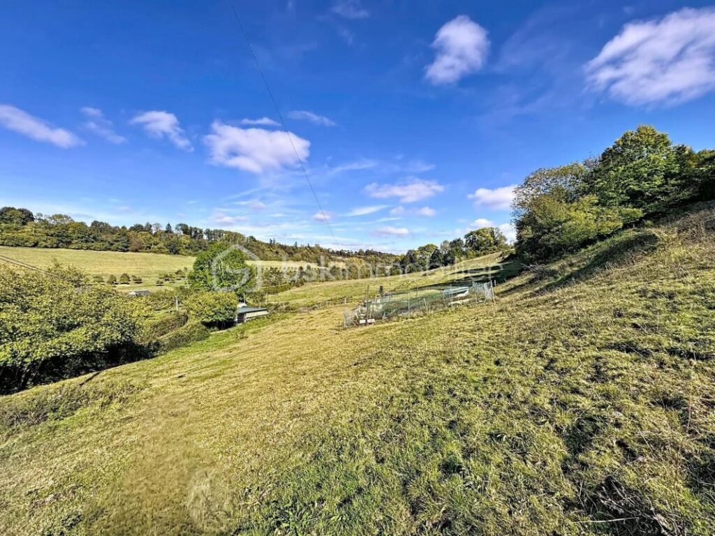 Maison de plain pied – 6 pièces – 4 chambres – 107 m²