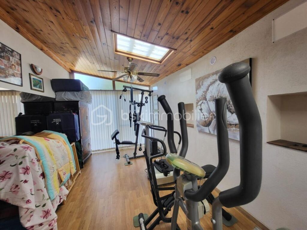 Magnifique villa de 247m2 – 5 pièces – 4 chambres – 247 m²