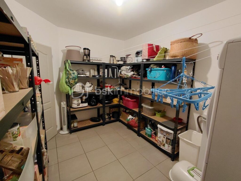 Superbe villa avec vue sur le château de GRIGNOLS – 7 pièces – 5 chambres – 210 m²