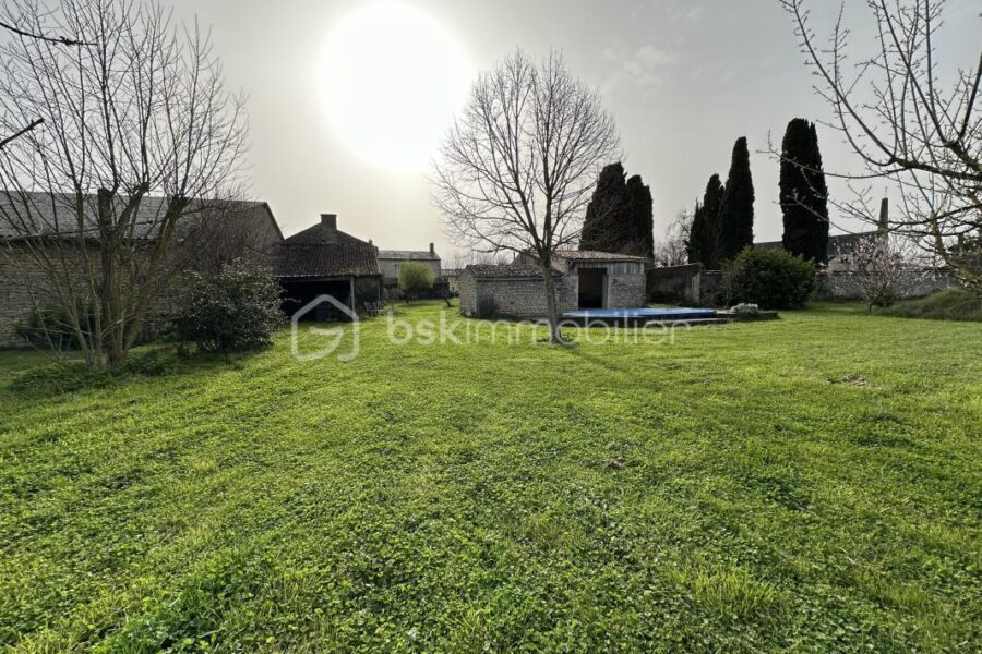 Maison à vendre à Massognes