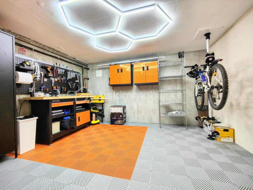 Maison d’exception dans un parc boisé privé avec tennis – 7 pièces – 4 chambres – 171 m²