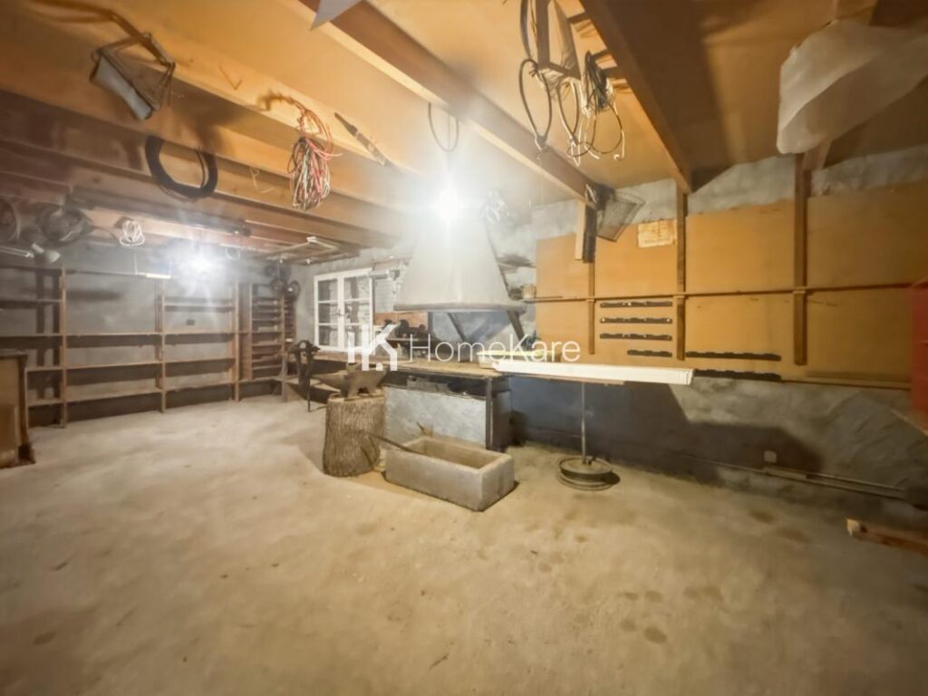 UNE VUE IMPRENABLE !!! – 11 pièces – 4 chambres – 280 m²