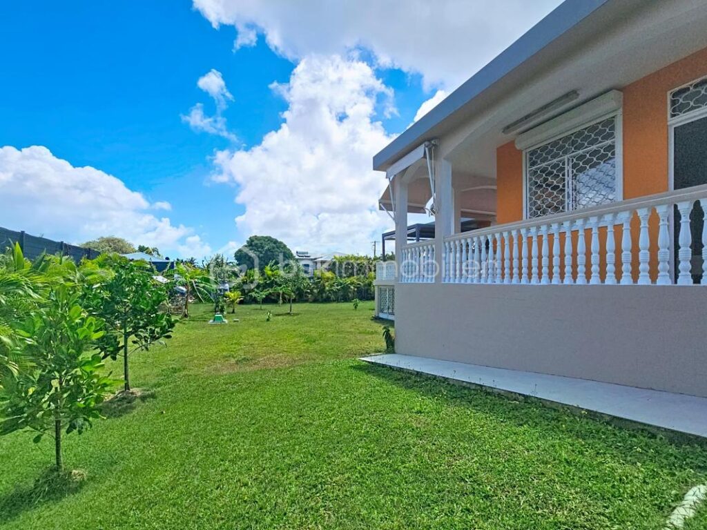 Villa 165 m2 piscine garage 3 chambres et atelier – 5 pièces – 3 chambres – 165 m²