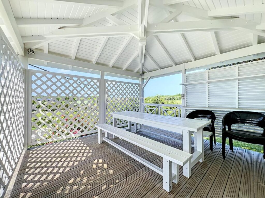 Villa de standing 4 chambres avec piscine Le Helleux – 5 pièces – 4 chambres – 120 m²