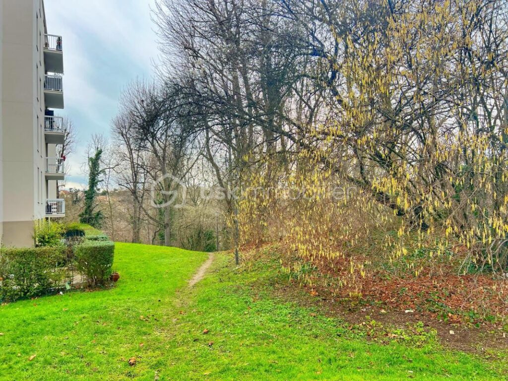 Votre nouveau coup de coeur dans un cadre verdoyant ! – 4 pièces – 3 chambres – 82 m²