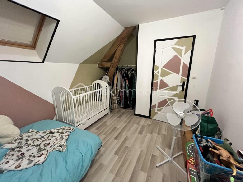 Charmante maison de village en pierre – 4 pièces – 3 chambres – 91 m²