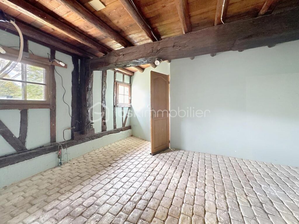 Maison de campagne avec grande dépendance et piscine – 6 pièces – 3 chambres – 129 m²