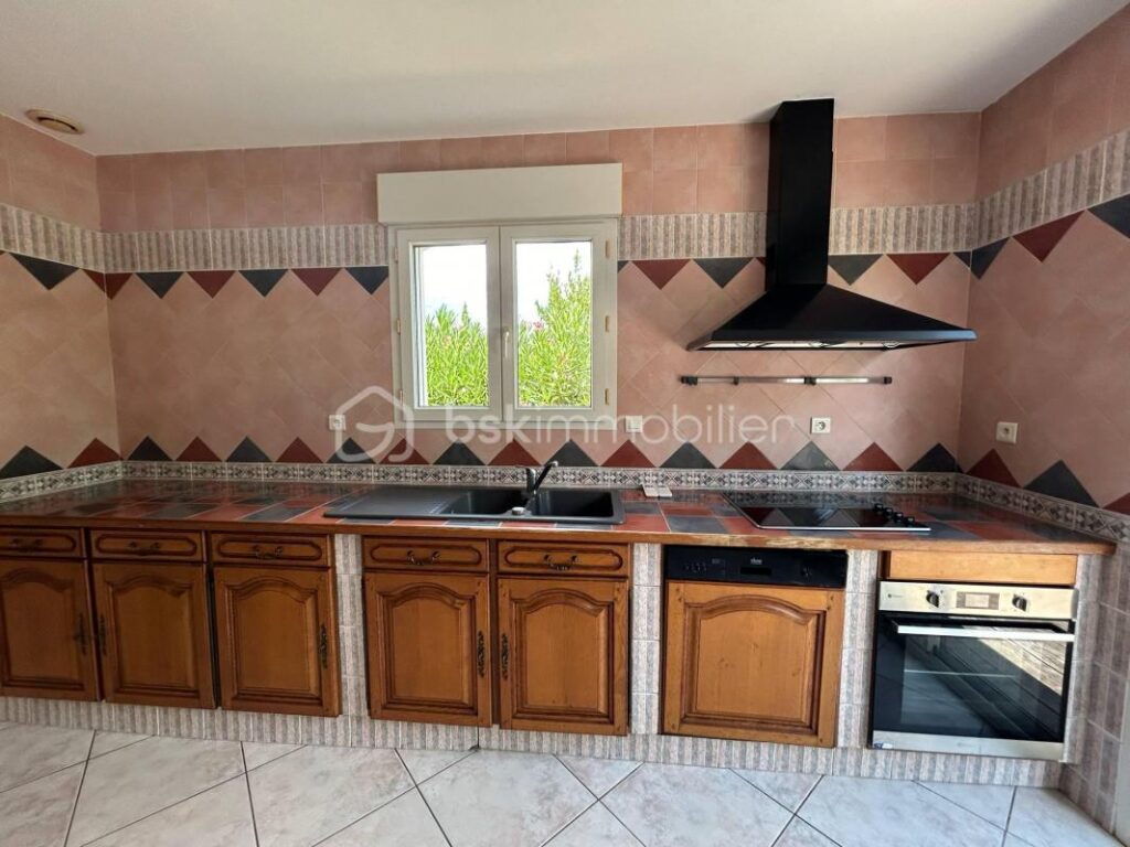 Maison T4 113m² Climatisée avec garage GRABELS proche des commerces – 4 pièces – 3 chambres – 117 m²