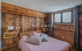MEGEVE- CHALET FAMILIAL AU COEUR D’UN HAMEAU HISTORIQUE – 12 pièces – 7 chambres – 243 m²