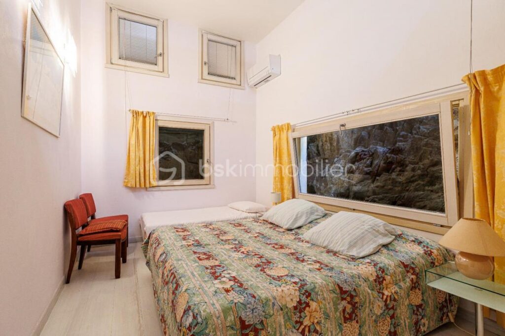 Superbe Maison rénovée de 219m2, 5 pièces, 4 chambres – Quartier du Trayas – 5 pièces – 4 chambres – 219 m²