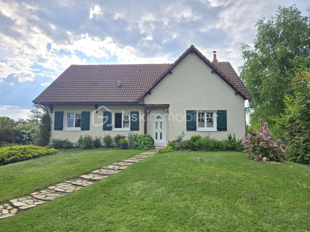 Magnifique Pavillon sur sous sol quartier Montapins à Nevers – 5 pièces – 4 chambres – 117 m²