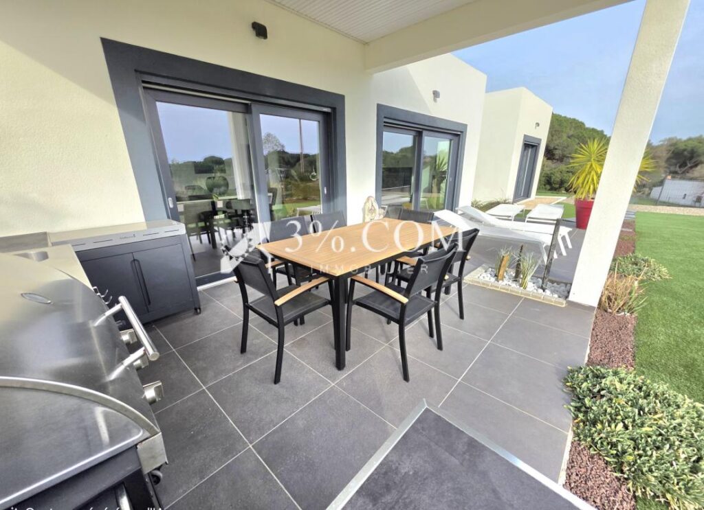 Grande villa californienne au calme – 5 pièces – 4 chambres – 222 m²