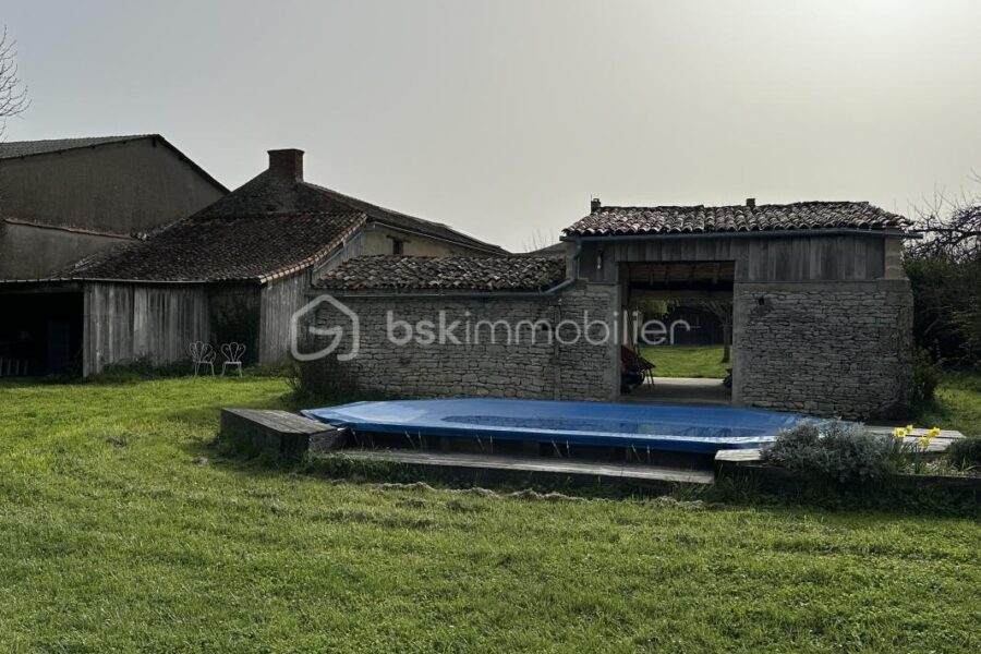 Maison à vendre à Massognes