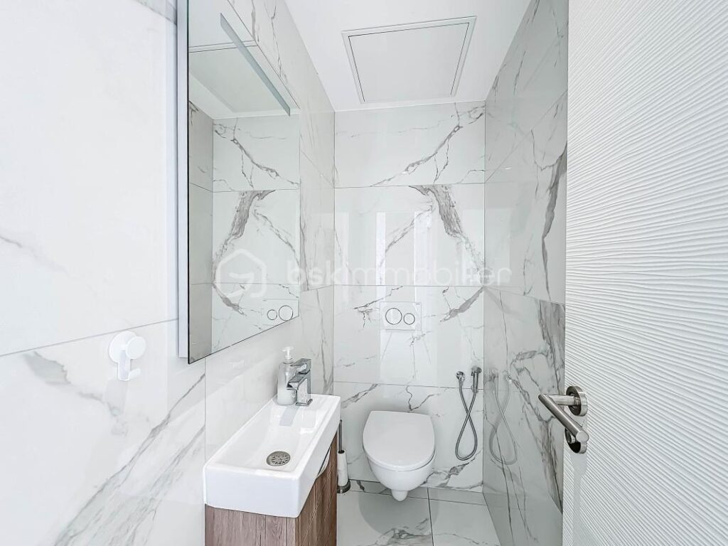 *** SUBLIME VILLA CONTEMPORAINE DE 198M2, AVEC PISCINE ET GARAGE *** – 6 pièces – 4 chambres – 198 m²