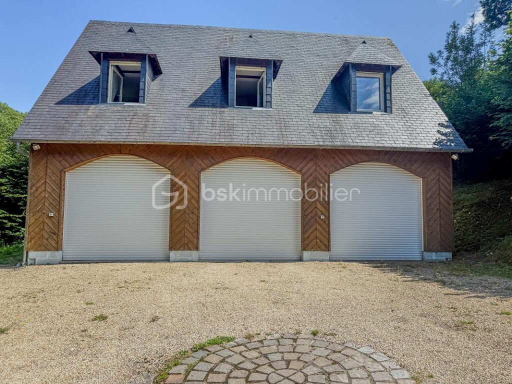 À VENDRE – Propriété avec Vue Mer à Villerville – 9 pièces – 6 chambres – 340 m²