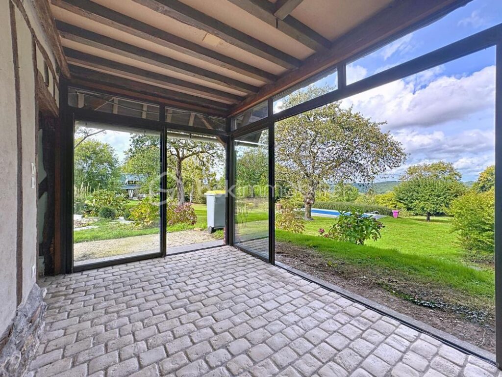 Maison de campagne avec grande dépendance et piscine – 6 pièces – 3 chambres – 129 m²