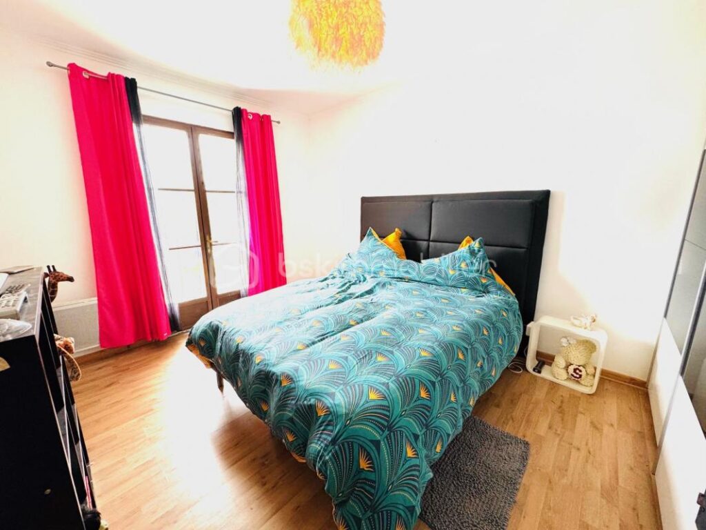 Propriété d’exception de 300m2 – Parc du LUBERON – Corbières en Provence – 10 pièces – 6 chambres – 301 m²