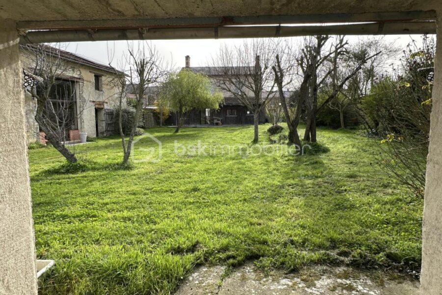 Maison à vendre à Massognes