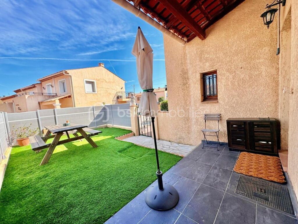 MAISON FAMILIALE 3 CHAMBRES – GARAGE + STATIONNEMENT PRIVE – AUCUN TRAVAUX – LA GAUDE -LA BARONNE – PROCHE NICE – 4 pièces – 3 chambres – 86 m²