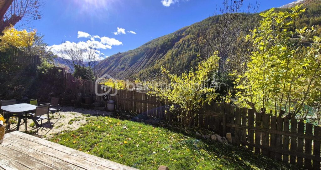 A ALLOS – MAGNIFIQUE CHALET INDIVIDUEL 5 PIÈCES – 197 m² – 8 pièces – 4 chambres – 197 m²