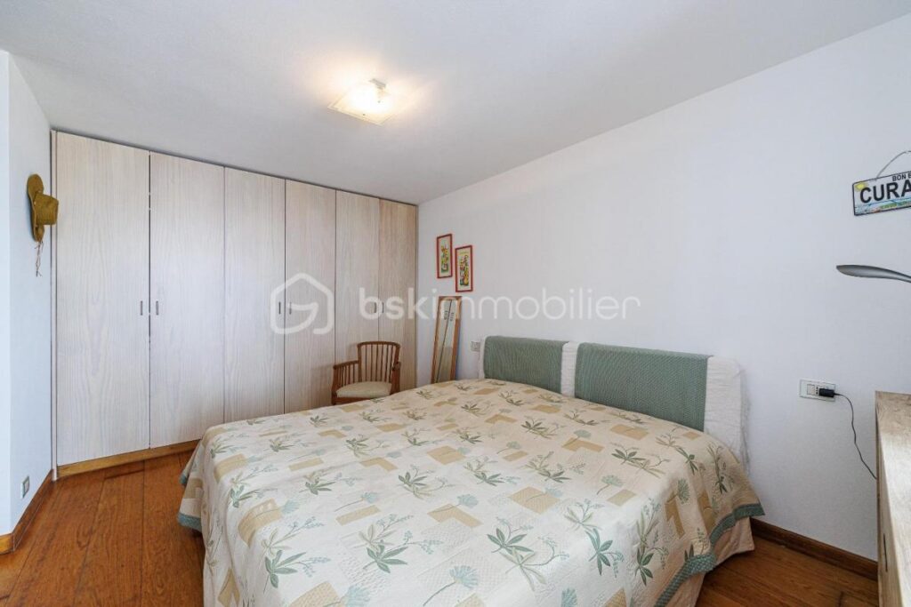 Superbe Maison rénovée de 219m2, 5 pièces, 4 chambres – Quartier du Trayas – 5 pièces – 4 chambres – 219 m²