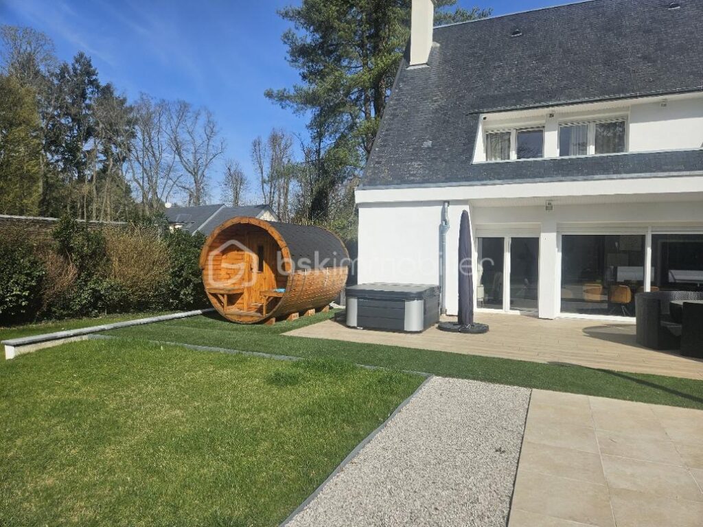 DEMEURE D’EXCEPTION À GOUVIEUX : Luxe, Calme et Proximité – 6 pièces – 4 chambres – 197 m²