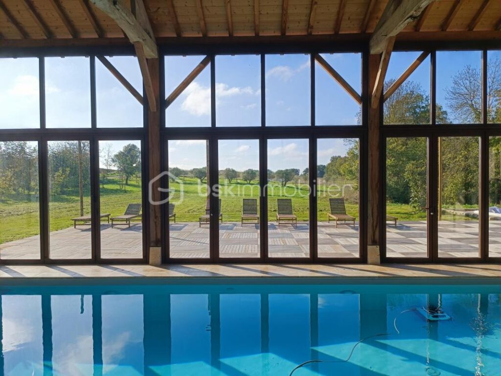 Domaine prestigieux pour événements et hébergement des invités dans un cadre enchanteur de 13 hectares ! – NR pièces – 13 chambres – 1307 m²