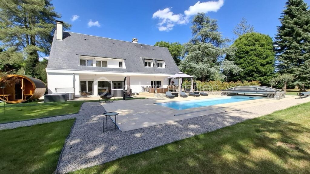 DEMEURE D’EXCEPTION À GOUVIEUX : Luxe, Calme et Proximité – 6 pièces – 4 chambres – 197 m²