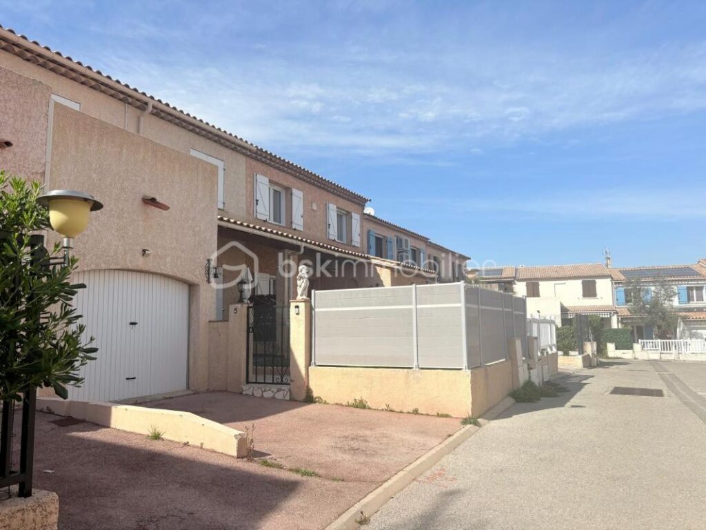 MAISON FAMILIALE 3 CHAMBRES – GARAGE + STATIONNEMENT PRIVE – AUCUN TRAVAUX – LA GAUDE -LA BARONNE – PROCHE NICE – 4 pièces – 3 chambres – 86 m²