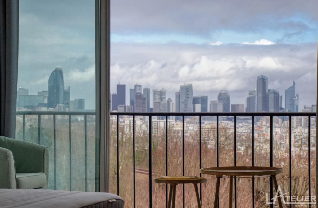 Appartement familial, vue panoramique sur Paris et alentours – NR pièces – 4 chambres – 167 m²