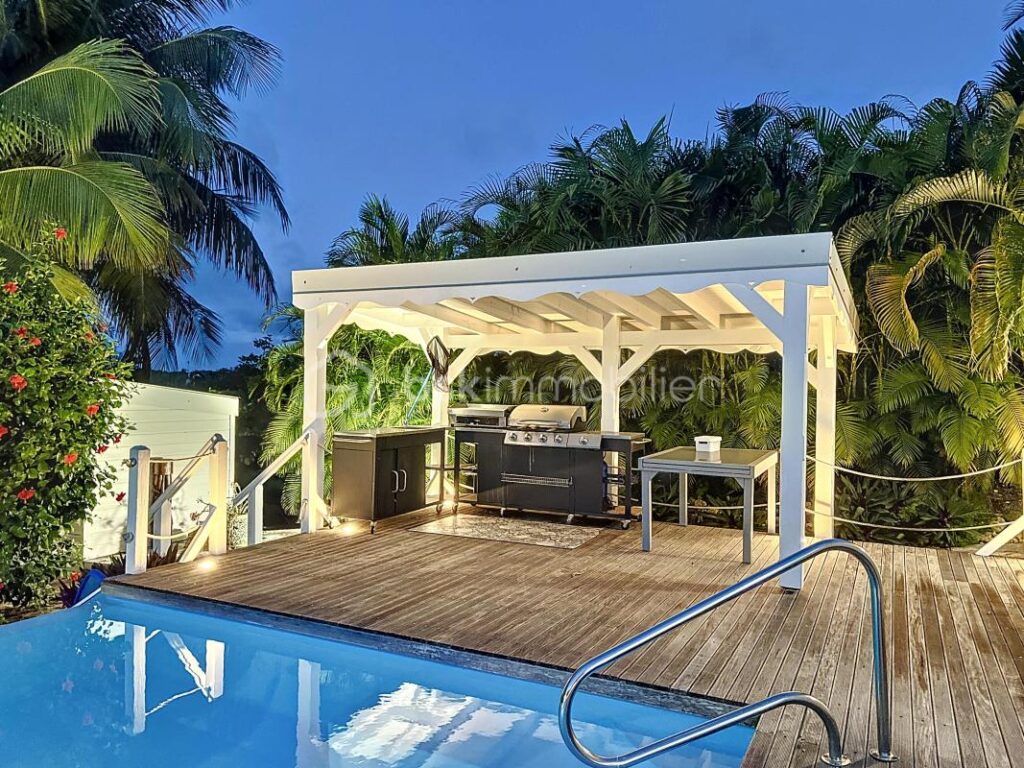 Villa de standing 4 chambres avec piscine Le Helleux – 5 pièces – 4 chambres – 120 m²