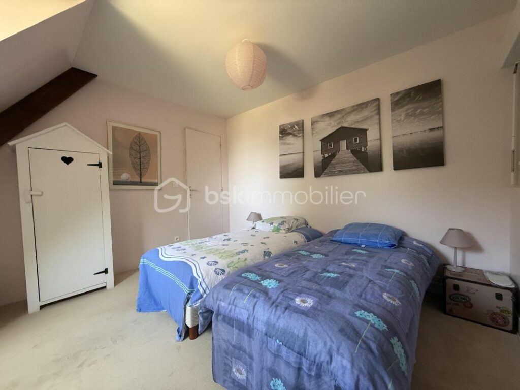 À VENDRE – Propriété avec Vue Mer à Villerville – 9 pièces – 6 chambres – 340 m²