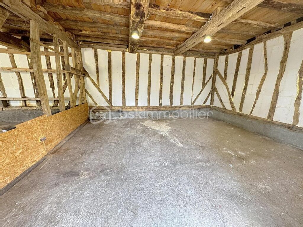 Maison de campagne avec grande dépendance et piscine – 6 pièces – 3 chambres – 129 m²