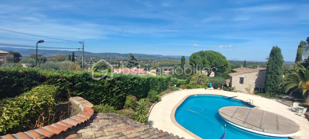 merveilleuse villa de caractere avec T2 indépendant piscine – 7 pièces – 4 chambres – 180 m²