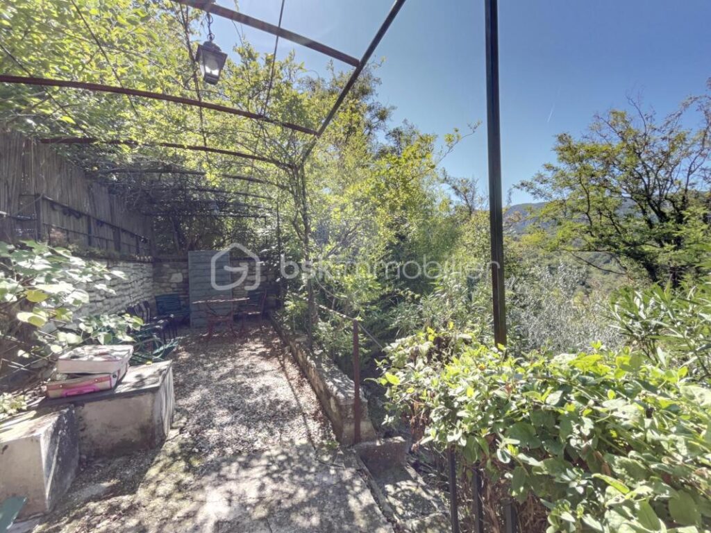 Exceptionnelle Propriété de Prestige avec Maison d’Amis, Piscine et Vues à 360° – 12 pièces – 9 chambres – 341 m²