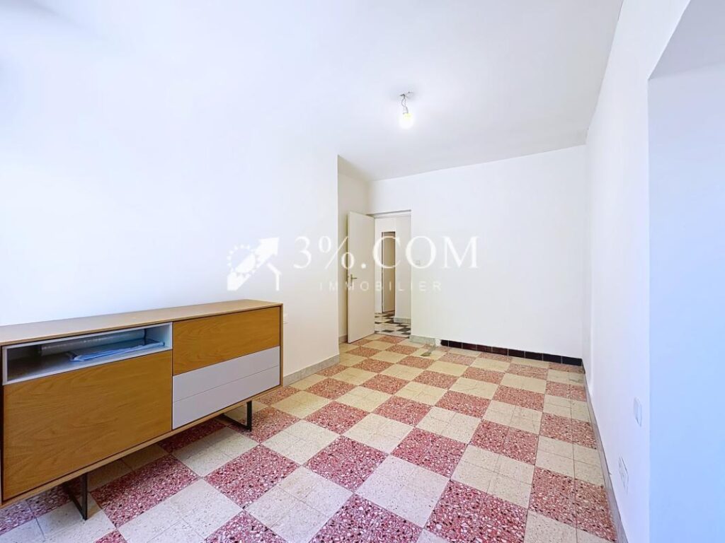 Charmante maison atypique de caractère avec terrasses, studi – 8 pièces – 4 chambres – 183 m²