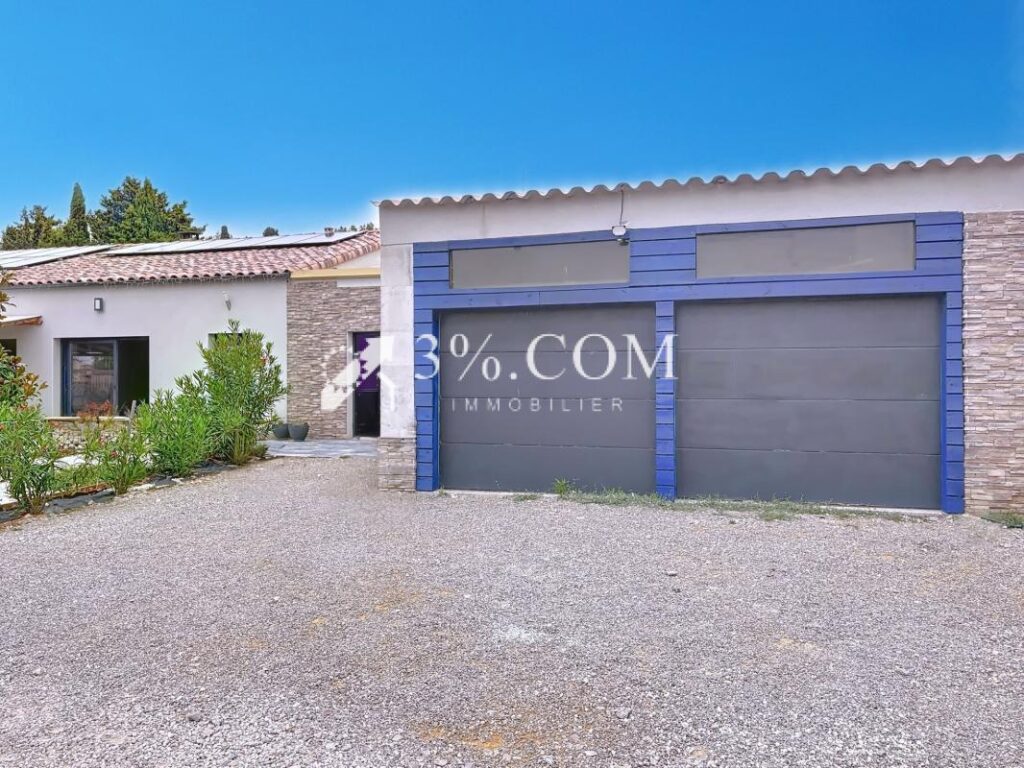 Belle maison contemporaine 6 pièces de 148 m2 avec piscine – 6 pièces – 4 chambres – 148 m²