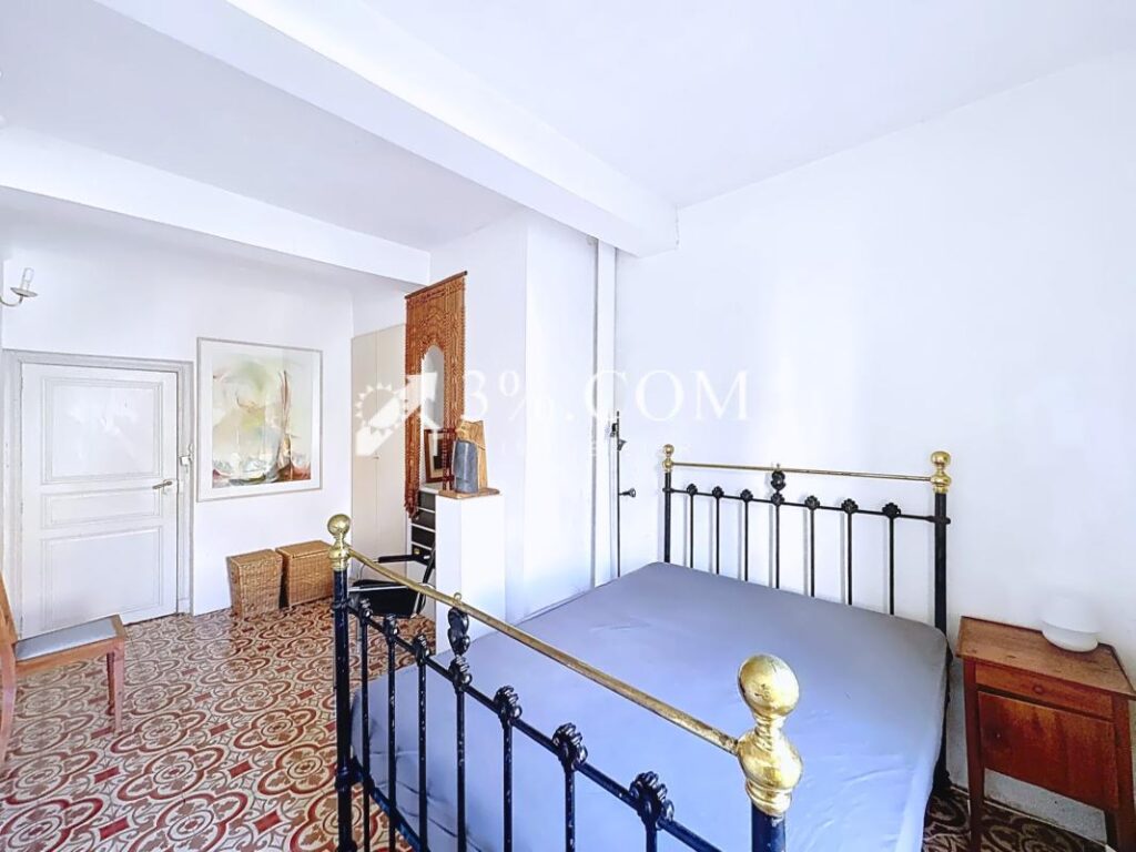 Maison atypique d’exception de 215 m2, 7 pièces, 3 chambres – 8 pièces – 3 chambres – 215 m²