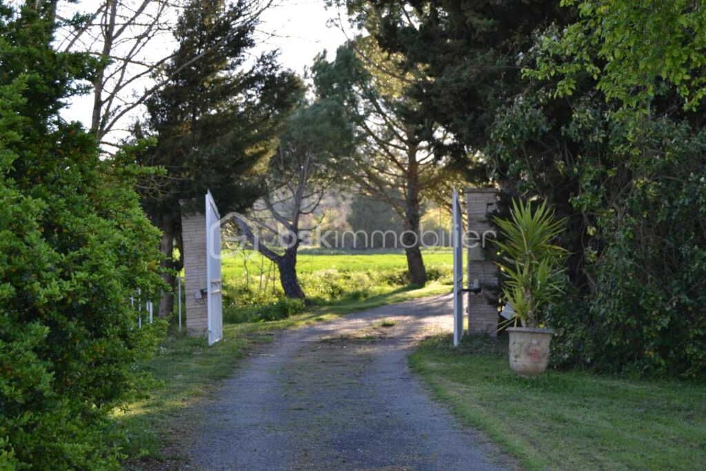 Lauragaise 230 m², piscine, parc et vue dégagée – 7 pièces – 5 chambres – 226 m²