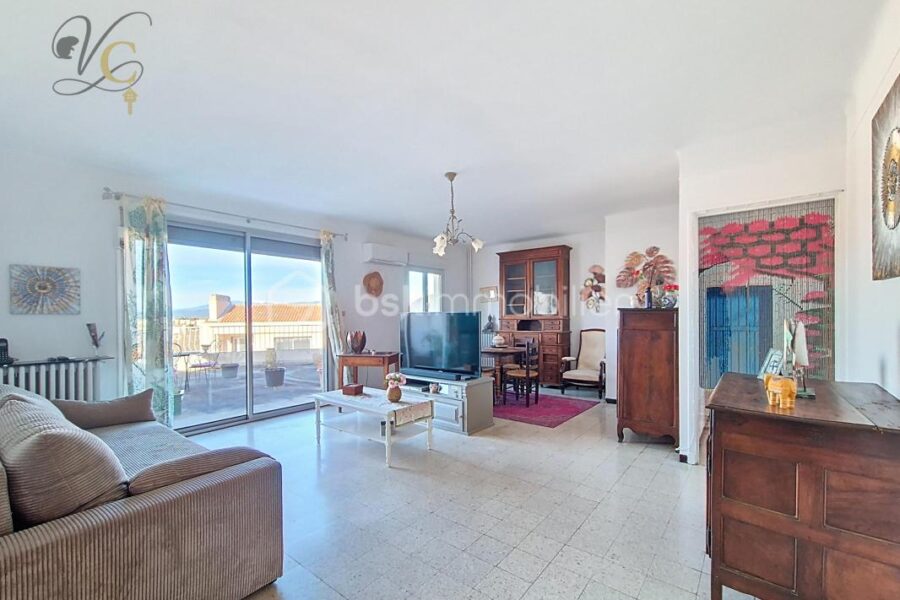 Appartement à vendre à Cavaillon — Vue sur la ville — photo 1