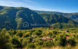 Terrain à vendre à Pierrefeu — Vue montagne — photo 1