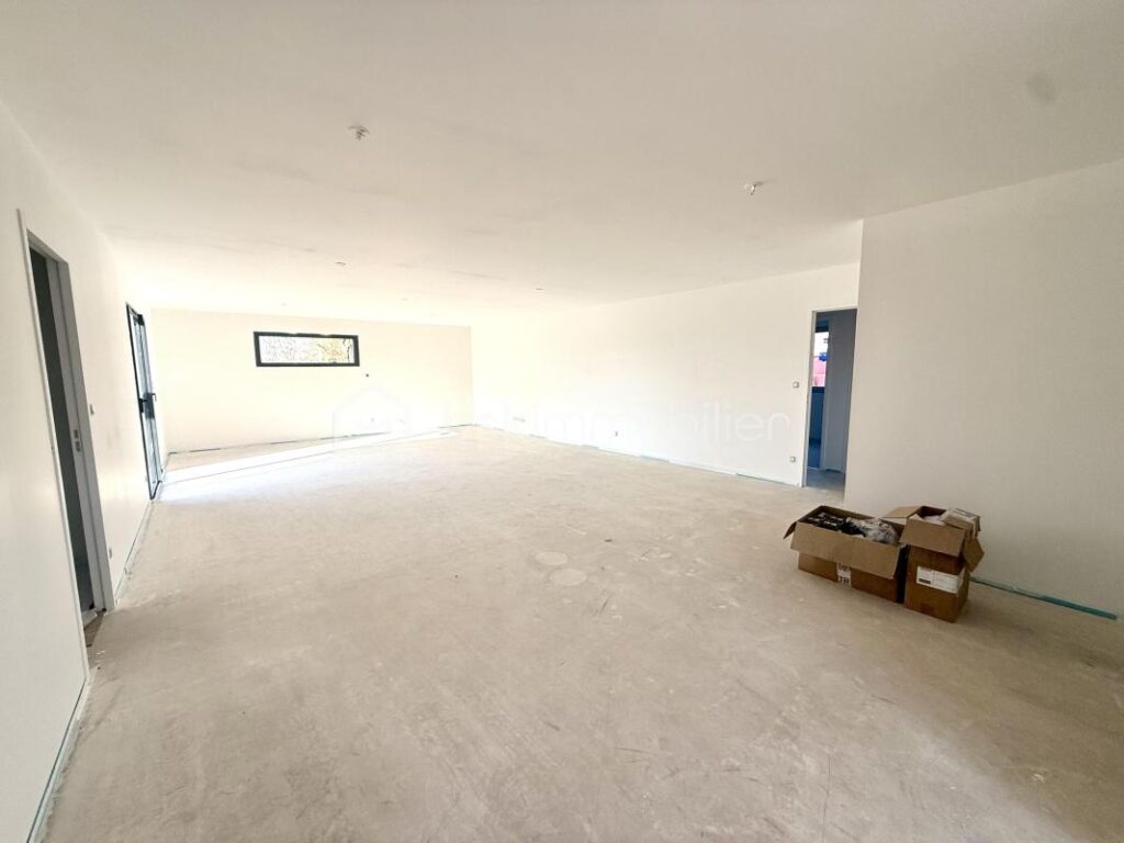 Maison Neuve 136m2 – 4 pièces – 3 chambres – 136 m²