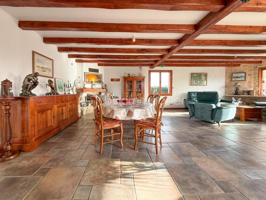 Maison avec vue mer ! – 8 pièces – 5 chambres – 155 m²