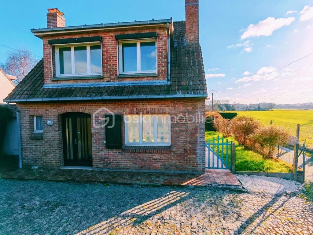 MAISON INDIVIDUELLE / LUMINEUSE +++ / 2 CHAMBRES POSSIBLE 3 / TERRAIN 567 M2 / JARDIN / VUE SUR LES CHAMPS – 4 pièces – 3 chambres – 110 m²