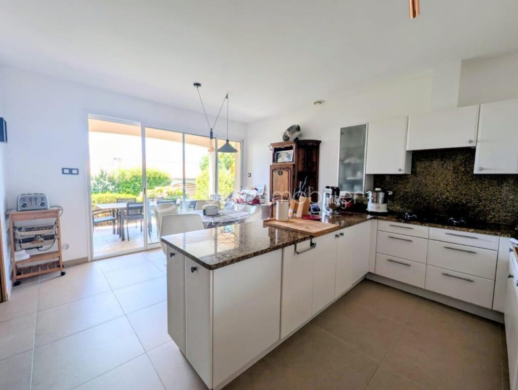 Rouffiac-Tolosan centre – Villa 189 m² au calme avec vue Pyrénées – 6 pièces – 4 chambres – 189 m²