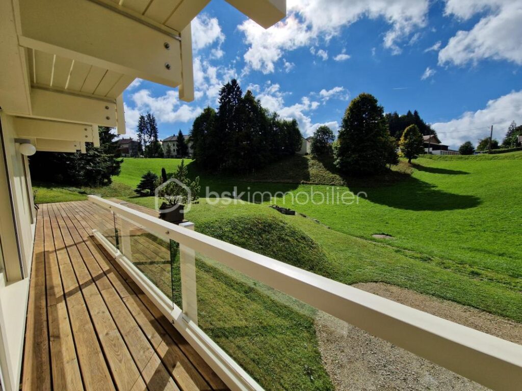 MAGNIFIQUE MAISON BOIS CONTEMPORAINE – 7 pièces – 5 chambres – 151 m²