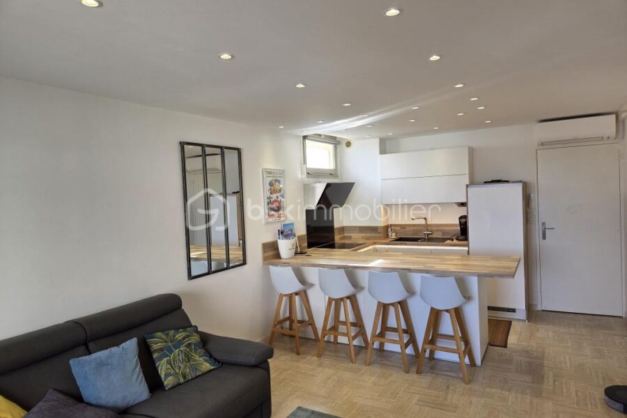 Appartement à vendre à Cavalaire sur mer — Vue mer — photo 3