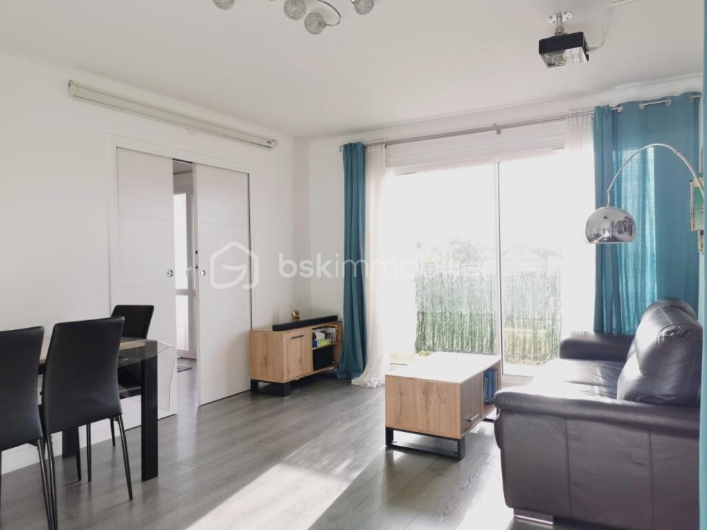 Beau T4 avec terrasse – 4 pièces – 3 chambres – 89 m²