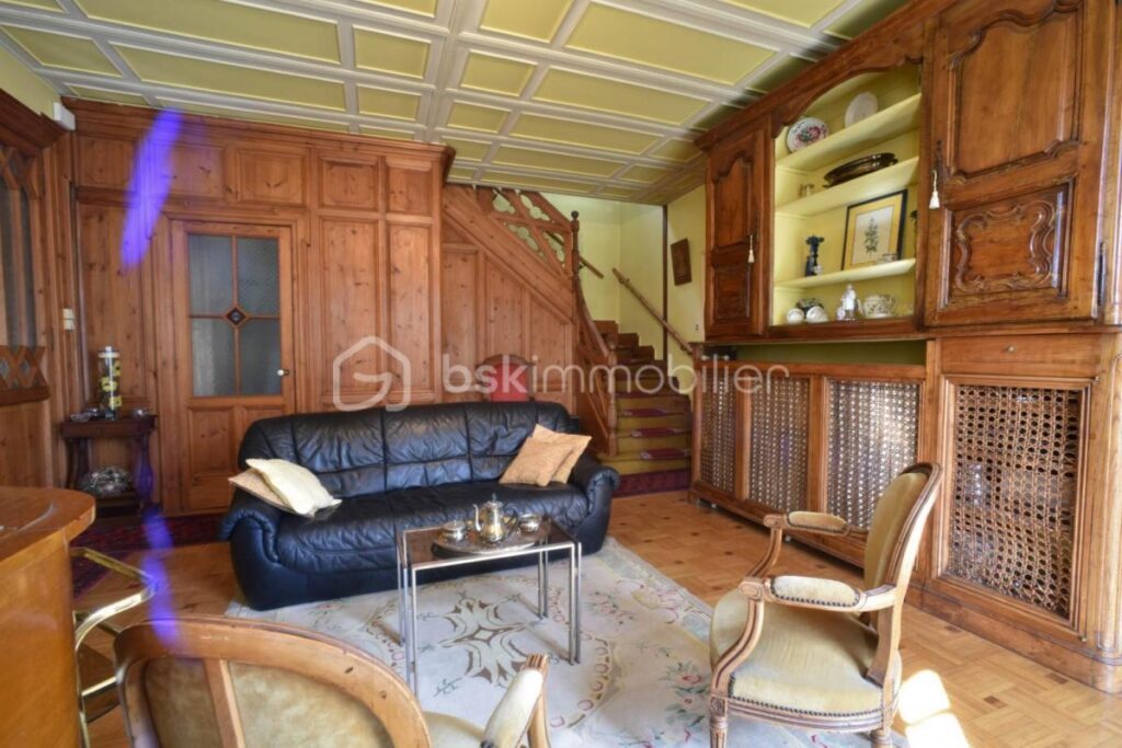 TOULOUSE Maison de caractère du T8 du XIX -ème avec 2000 ² de parc – 8 pièces – 5 chambres – 214 m²