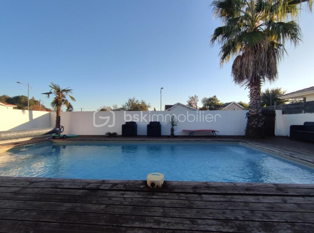 Maison 3 chambres – 4 pièces – 3 chambres – 93 m²